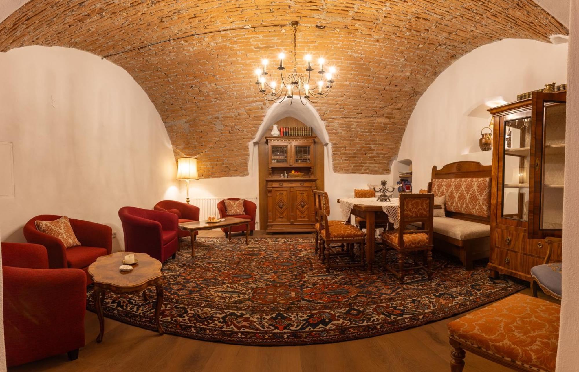 Hotel Krone Matrei am Brenner Εξωτερικό φωτογραφία