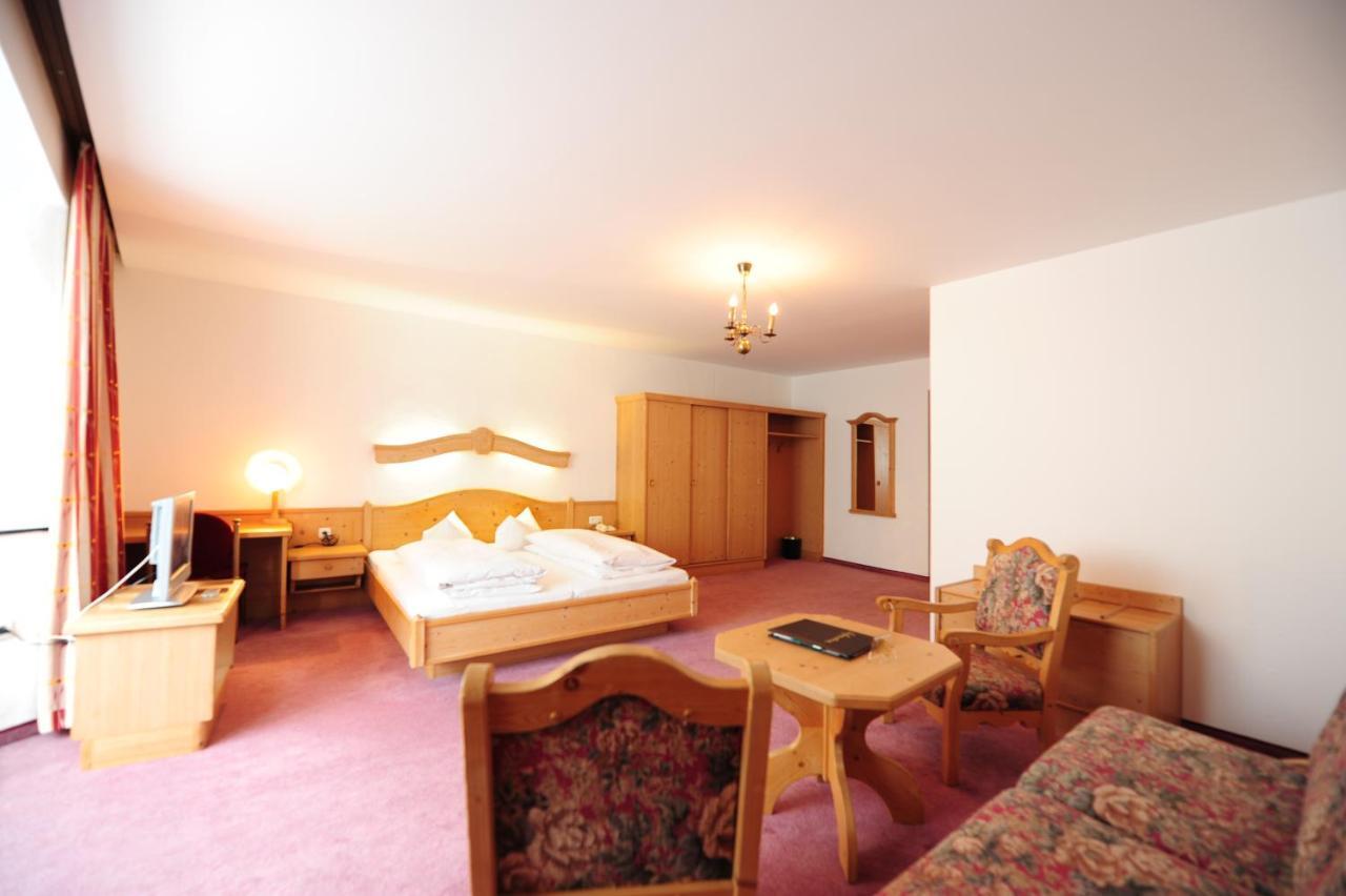 Hotel Krone Matrei am Brenner Εξωτερικό φωτογραφία