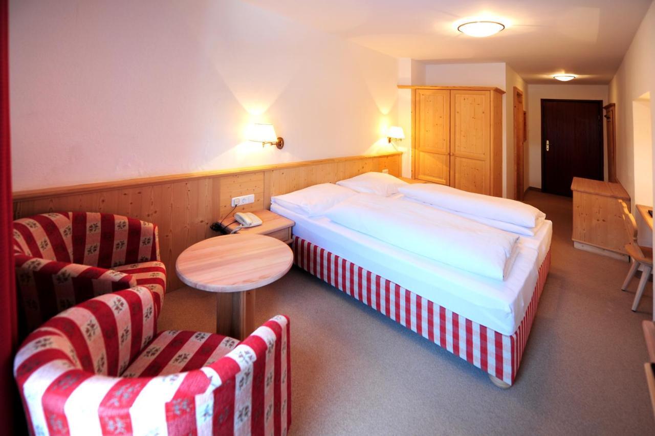 Hotel Krone Matrei am Brenner Εξωτερικό φωτογραφία