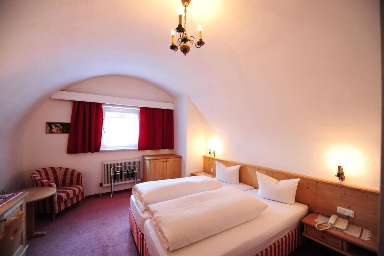 Hotel Krone Matrei am Brenner Εξωτερικό φωτογραφία